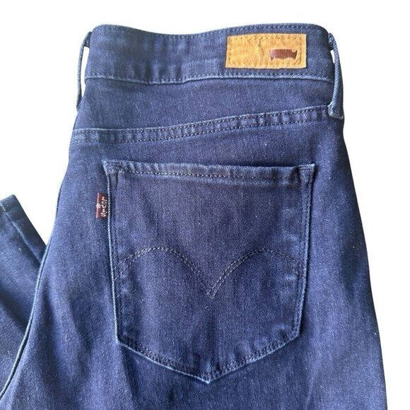 Levis Women's Demi Curve Mid Rise Slim Jeans Size 10 (30x30) Dark Wash Blue - Picture 2 of 12